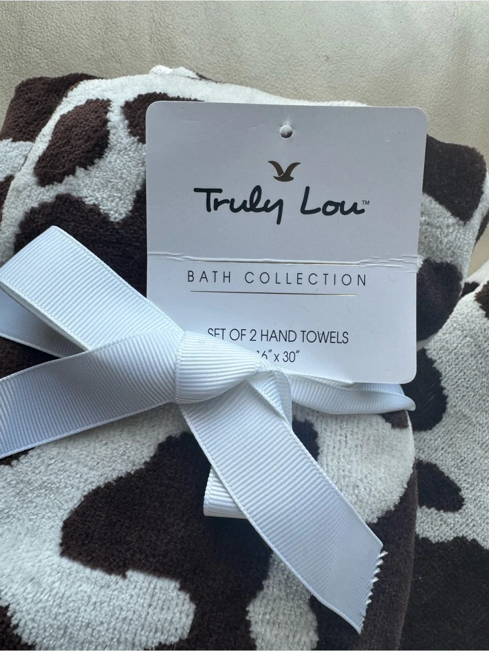 “Truly Lou” Bath Towel Set Cow Print  Brown & Cream SET 4
